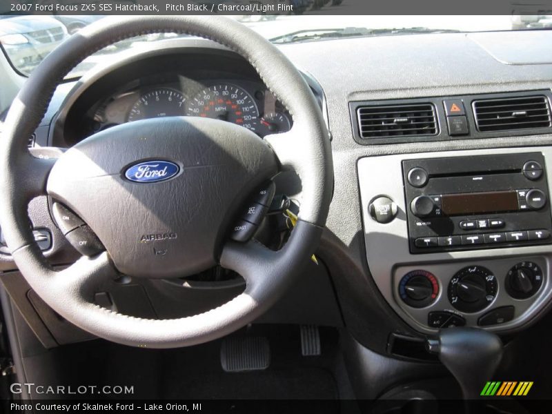 Pitch Black / Charcoal/Light Flint 2007 Ford Focus ZX5 SES Hatchback