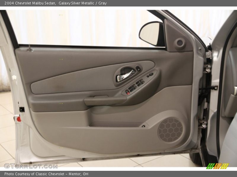 Galaxy Silver Metallic / Gray 2004 Chevrolet Malibu Sedan
