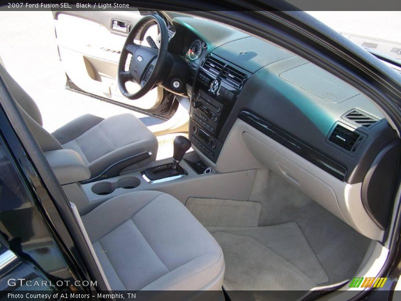 Black / Light Stone 2007 Ford Fusion SEL