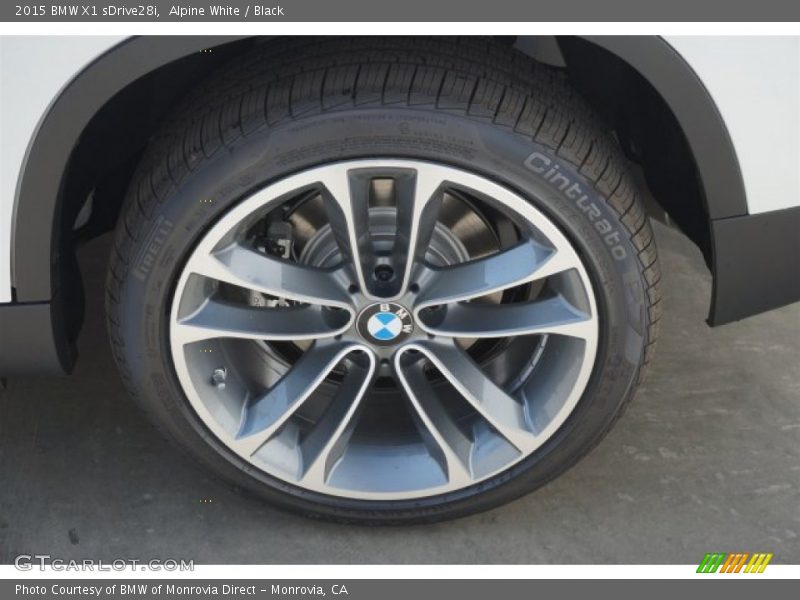 Alpine White / Black 2015 BMW X1 sDrive28i
