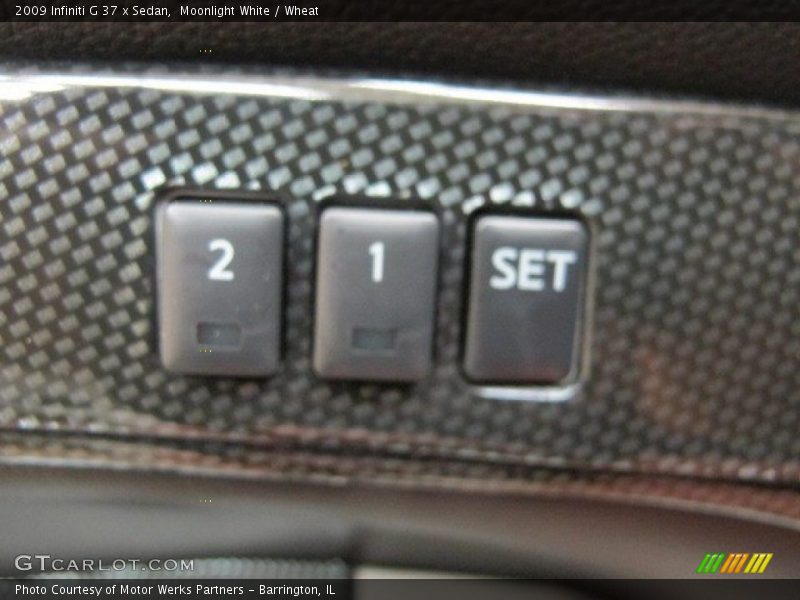 Moonlight White / Wheat 2009 Infiniti G 37 x Sedan