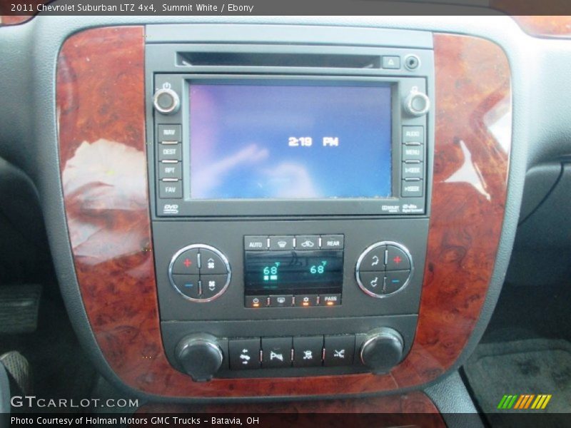 Summit White / Ebony 2011 Chevrolet Suburban LTZ 4x4