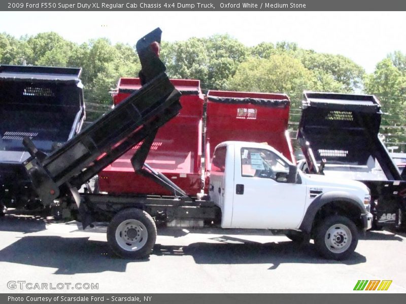 Oxford White / Medium Stone 2009 Ford F550 Super Duty XL Regular Cab Chassis 4x4 Dump Truck