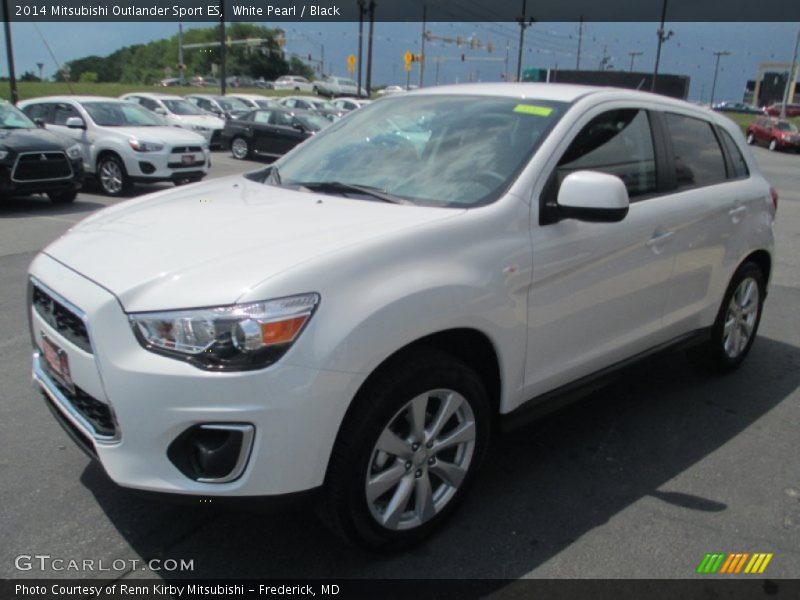White Pearl / Black 2014 Mitsubishi Outlander Sport ES