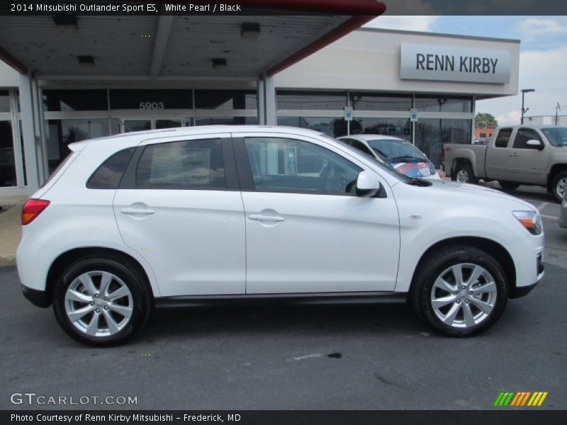 White Pearl / Black 2014 Mitsubishi Outlander Sport ES