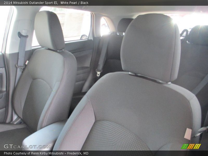 White Pearl / Black 2014 Mitsubishi Outlander Sport ES