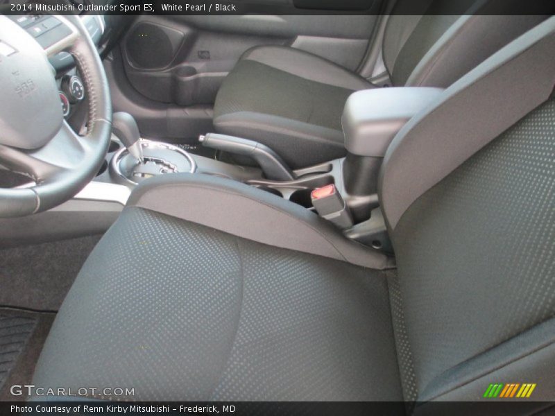 White Pearl / Black 2014 Mitsubishi Outlander Sport ES