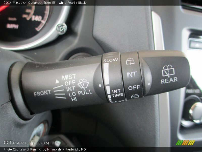 White Pearl / Black 2014 Mitsubishi Outlander Sport ES