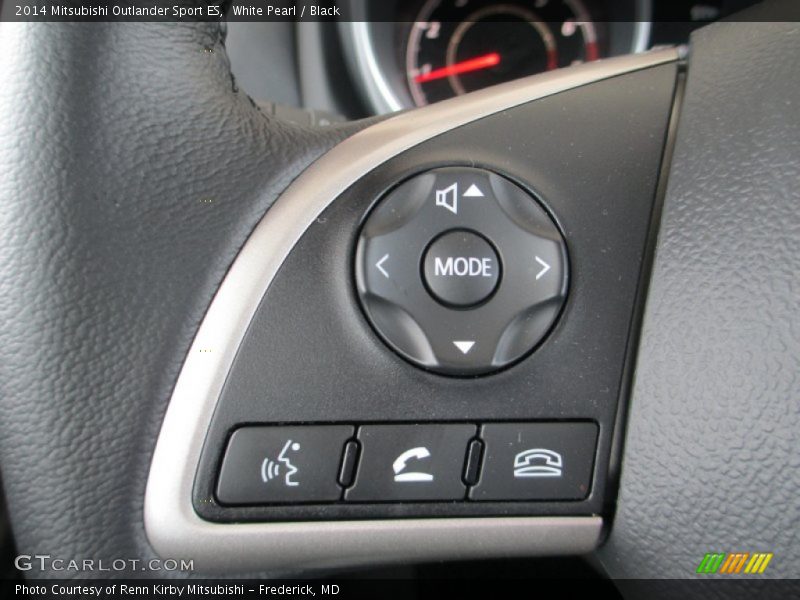 White Pearl / Black 2014 Mitsubishi Outlander Sport ES