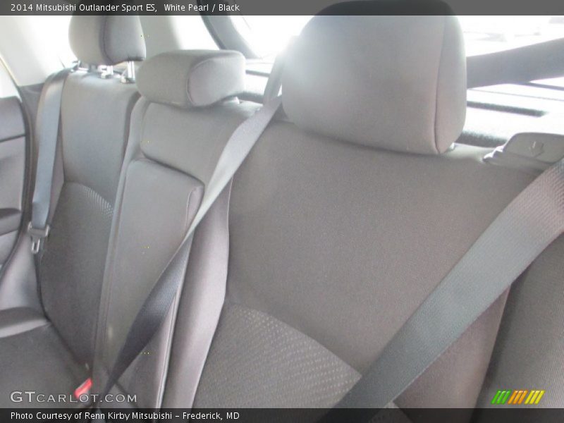White Pearl / Black 2014 Mitsubishi Outlander Sport ES