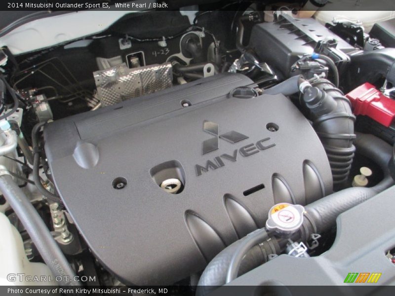 White Pearl / Black 2014 Mitsubishi Outlander Sport ES