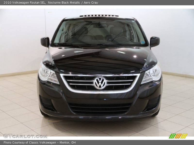 Nocturne Black Metallic / Aero Gray 2010 Volkswagen Routan SEL