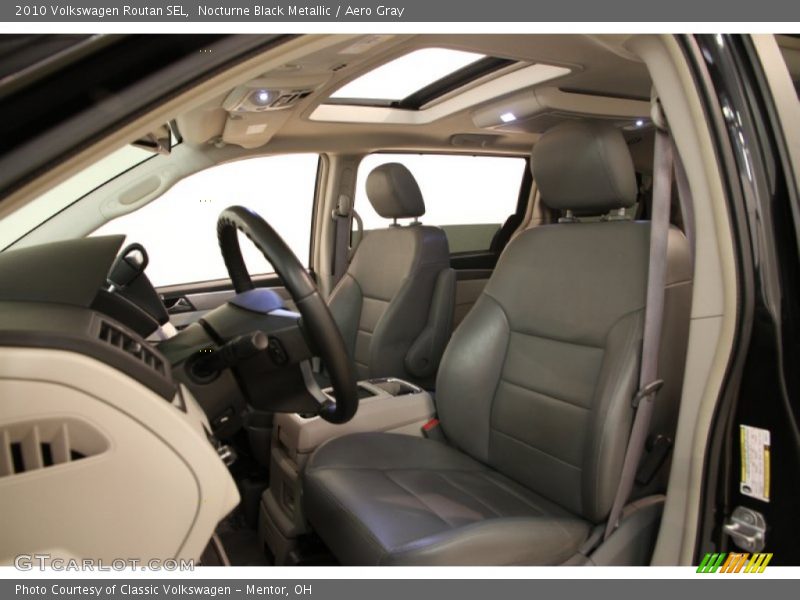 Nocturne Black Metallic / Aero Gray 2010 Volkswagen Routan SEL