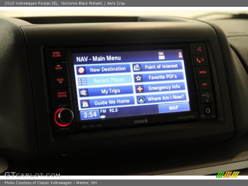 Nocturne Black Metallic / Aero Gray 2010 Volkswagen Routan SEL