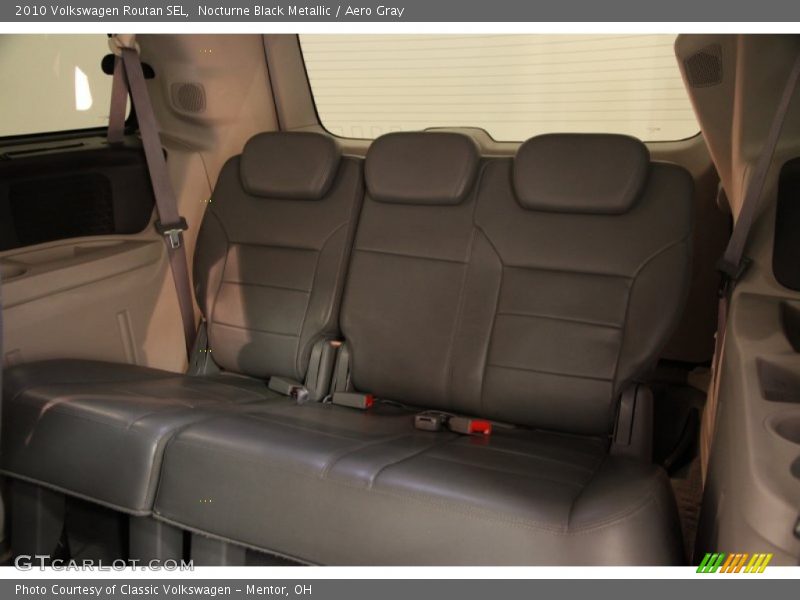 Nocturne Black Metallic / Aero Gray 2010 Volkswagen Routan SEL