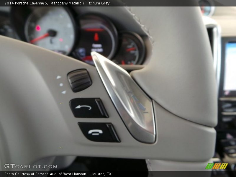 Controls of 2014 Cayenne S