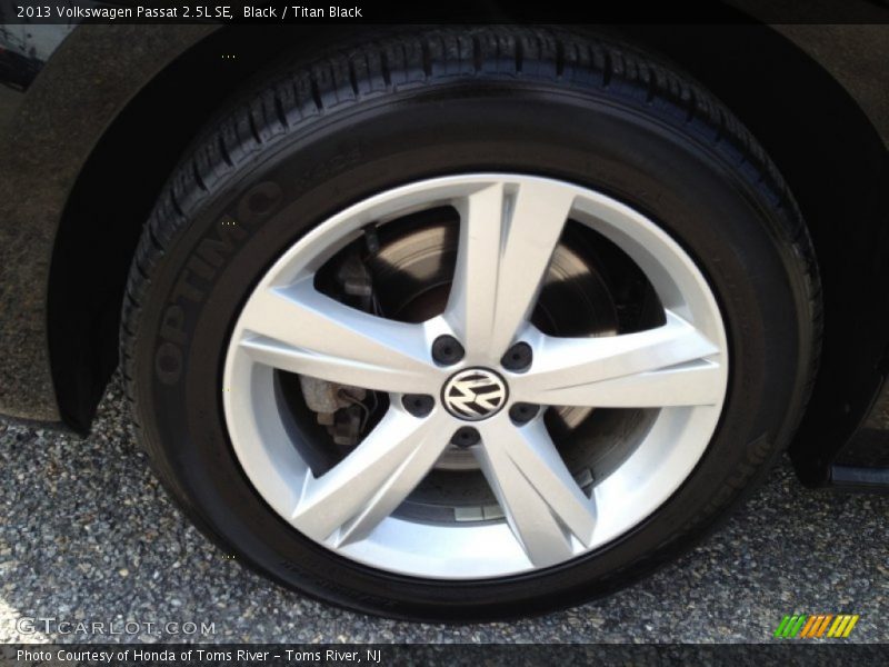 Black / Titan Black 2013 Volkswagen Passat 2.5L SE