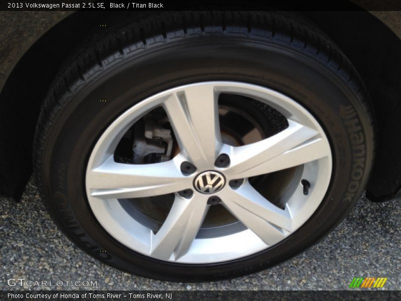Black / Titan Black 2013 Volkswagen Passat 2.5L SE