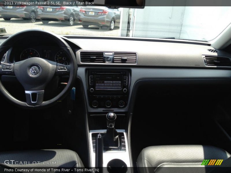 Black / Titan Black 2013 Volkswagen Passat 2.5L SE