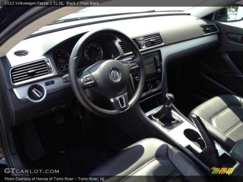 Black / Titan Black 2013 Volkswagen Passat 2.5L SE