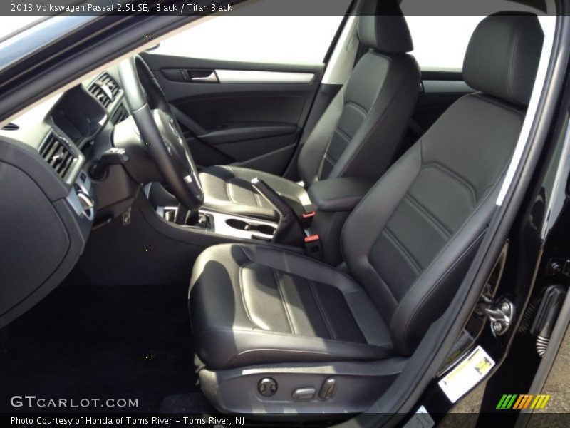 Black / Titan Black 2013 Volkswagen Passat 2.5L SE