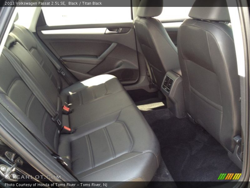 Black / Titan Black 2013 Volkswagen Passat 2.5L SE