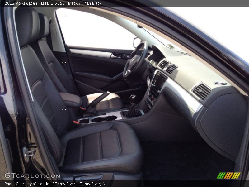 Black / Titan Black 2013 Volkswagen Passat 2.5L SE