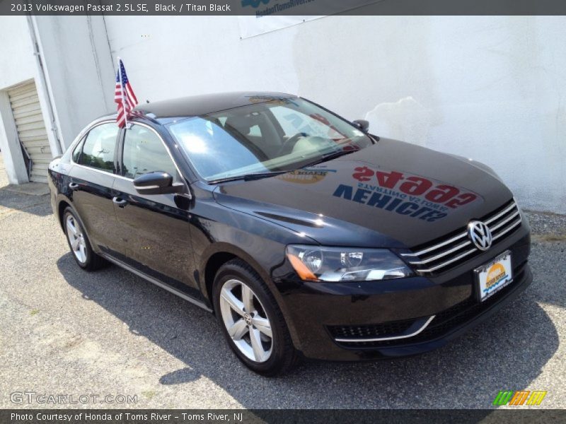 Black / Titan Black 2013 Volkswagen Passat 2.5L SE
