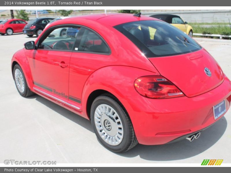Tornado Red / Titan Black 2014 Volkswagen Beetle 1.8T