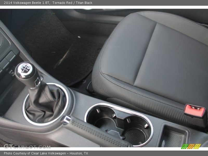 Tornado Red / Titan Black 2014 Volkswagen Beetle 1.8T