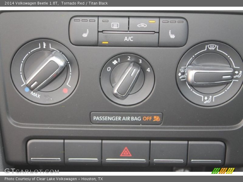 Tornado Red / Titan Black 2014 Volkswagen Beetle 1.8T