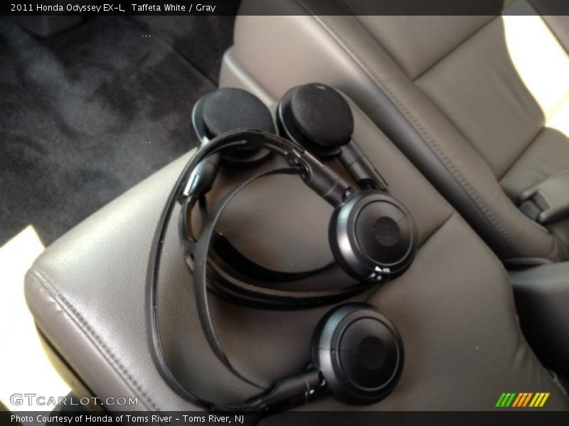 Taffeta White / Gray 2011 Honda Odyssey EX-L