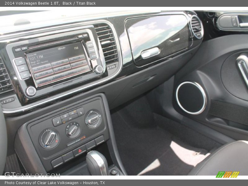 Black / Titan Black 2014 Volkswagen Beetle 1.8T