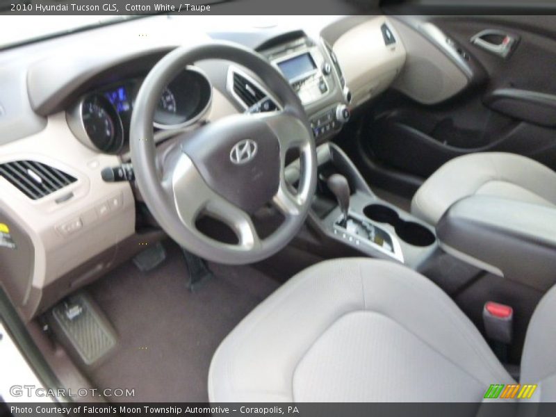 Cotton White / Taupe 2010 Hyundai Tucson GLS