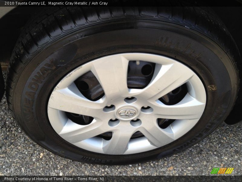 Magnetic Gray Metallic / Ash Gray 2010 Toyota Camry LE