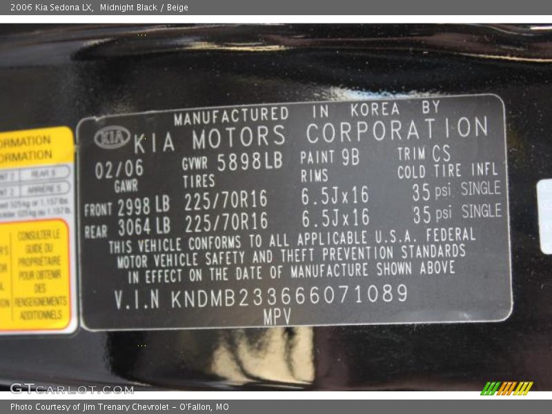 Midnight Black / Beige 2006 Kia Sedona LX