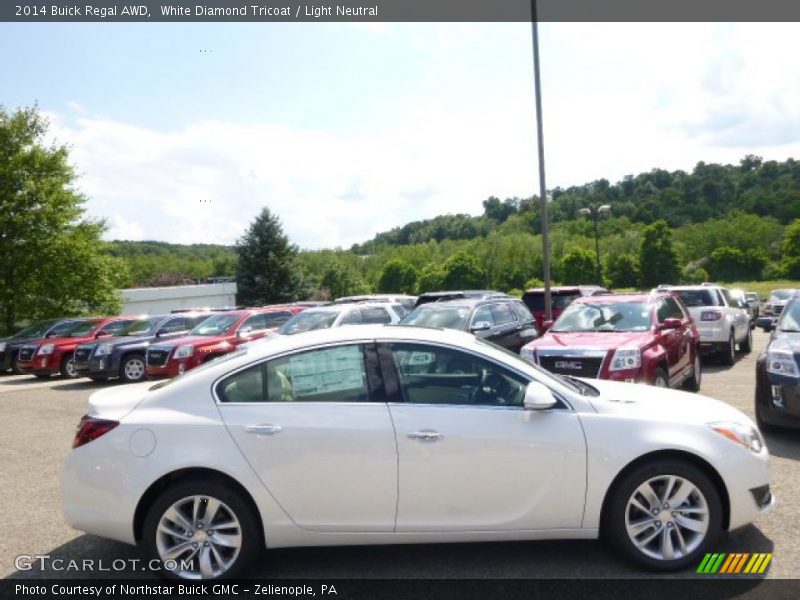 White Diamond Tricoat / Light Neutral 2014 Buick Regal AWD