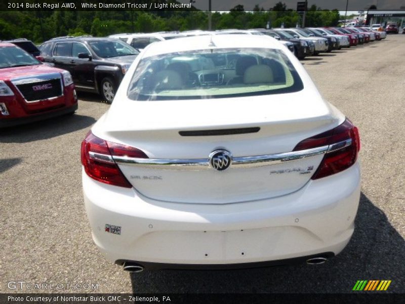White Diamond Tricoat / Light Neutral 2014 Buick Regal AWD