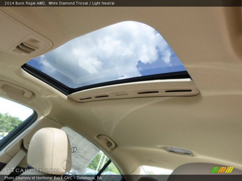 White Diamond Tricoat / Light Neutral 2014 Buick Regal AWD