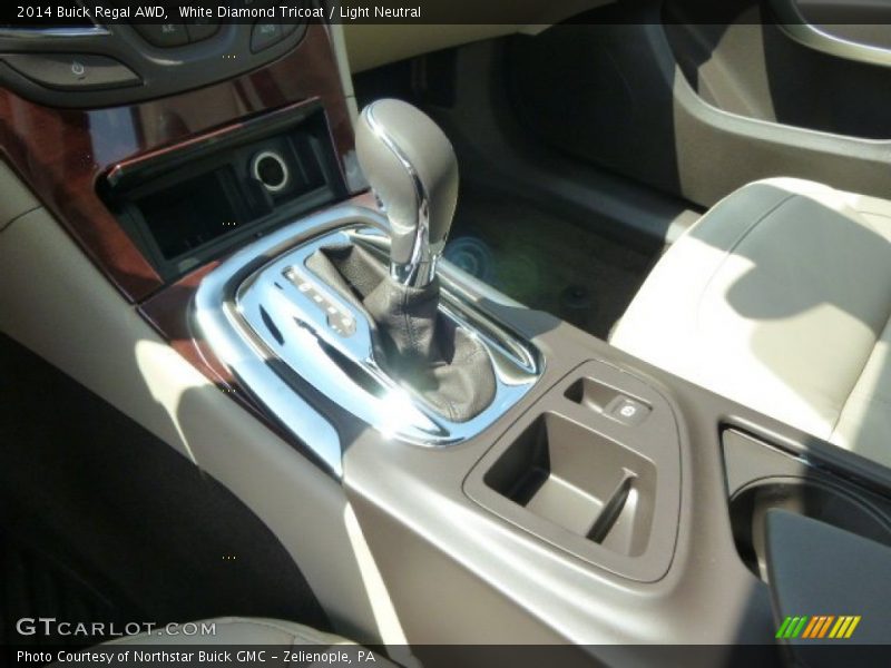 White Diamond Tricoat / Light Neutral 2014 Buick Regal AWD