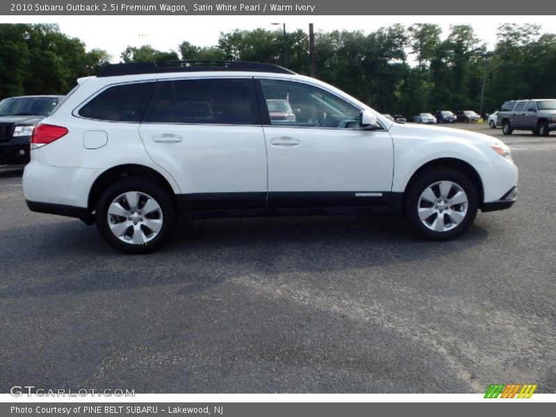 Satin White Pearl / Warm Ivory 2010 Subaru Outback 2.5i Premium Wagon