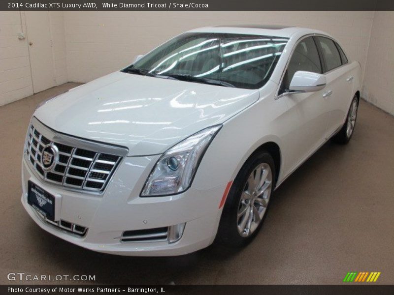 White Diamond Tricoat / Shale/Cocoa 2014 Cadillac XTS Luxury AWD