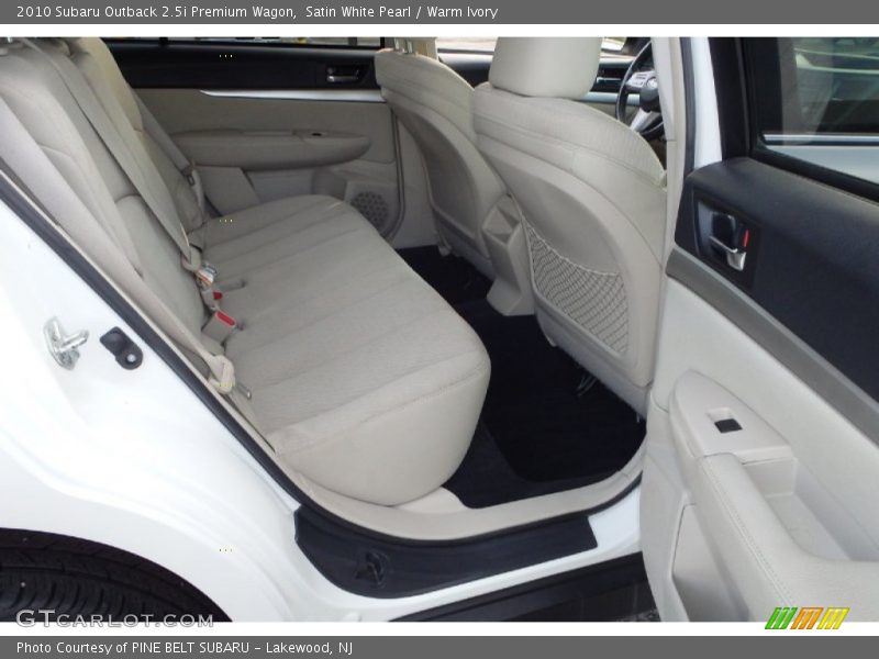 Satin White Pearl / Warm Ivory 2010 Subaru Outback 2.5i Premium Wagon