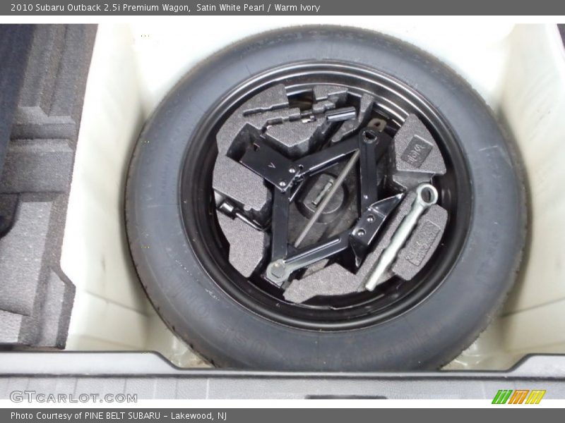 Satin White Pearl / Warm Ivory 2010 Subaru Outback 2.5i Premium Wagon