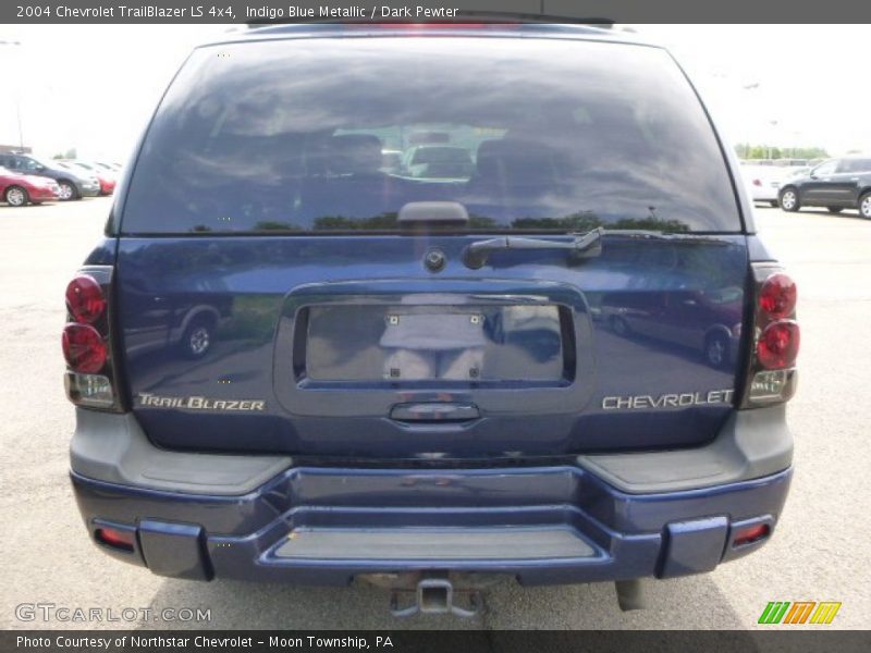 Indigo Blue Metallic / Dark Pewter 2004 Chevrolet TrailBlazer LS 4x4
