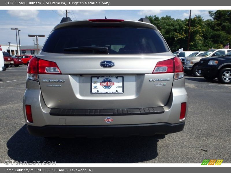 Tungsten Metallic / Ivory 2014 Subaru Outback 2.5i Premium