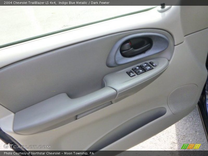 Indigo Blue Metallic / Dark Pewter 2004 Chevrolet TrailBlazer LS 4x4