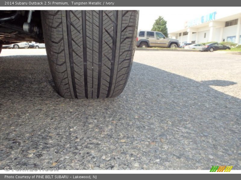 Tungsten Metallic / Ivory 2014 Subaru Outback 2.5i Premium