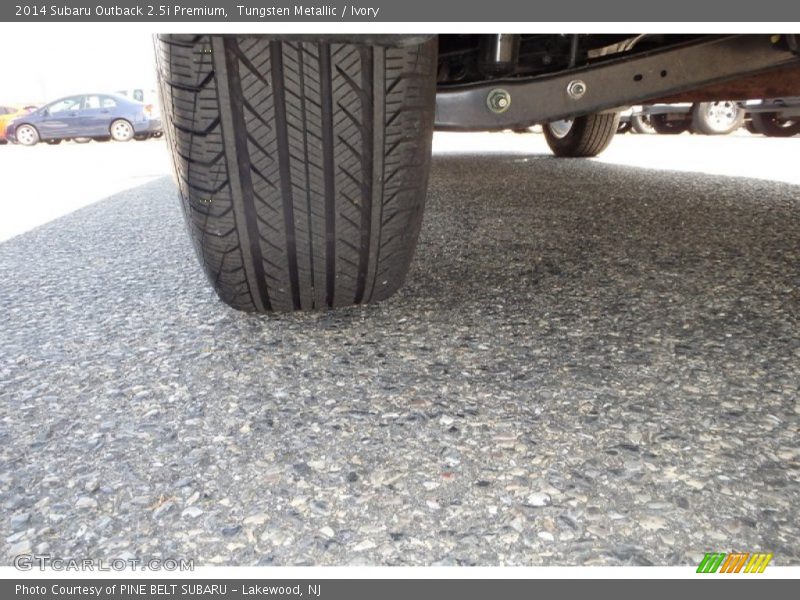 Tungsten Metallic / Ivory 2014 Subaru Outback 2.5i Premium