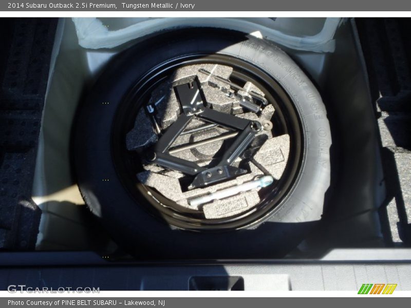 Tungsten Metallic / Ivory 2014 Subaru Outback 2.5i Premium